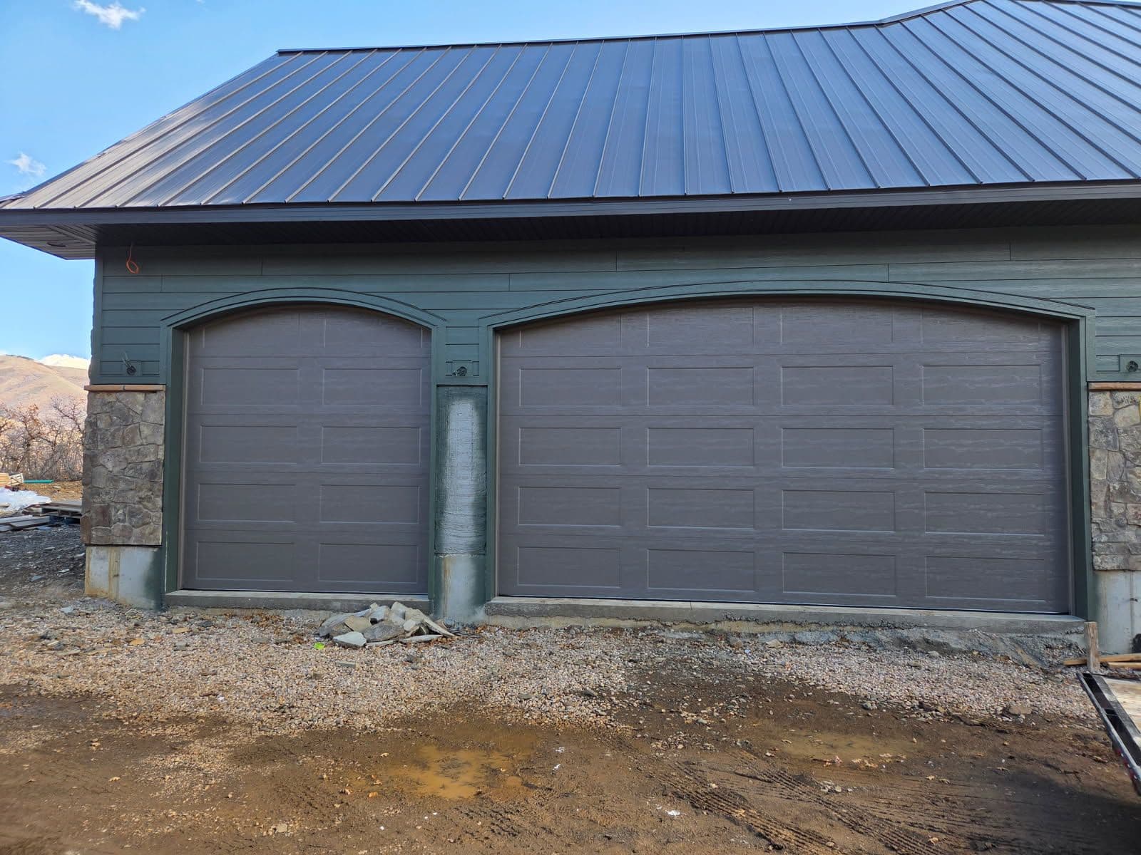 Stunning Bronze Garage Door Installation in Eden image